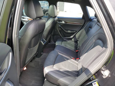2017 Audi Q3 2.0T Premium Plus