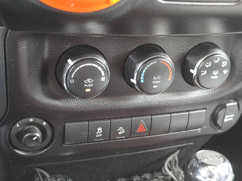 2015 Jeep Wrangler Willys Wheeler Edition