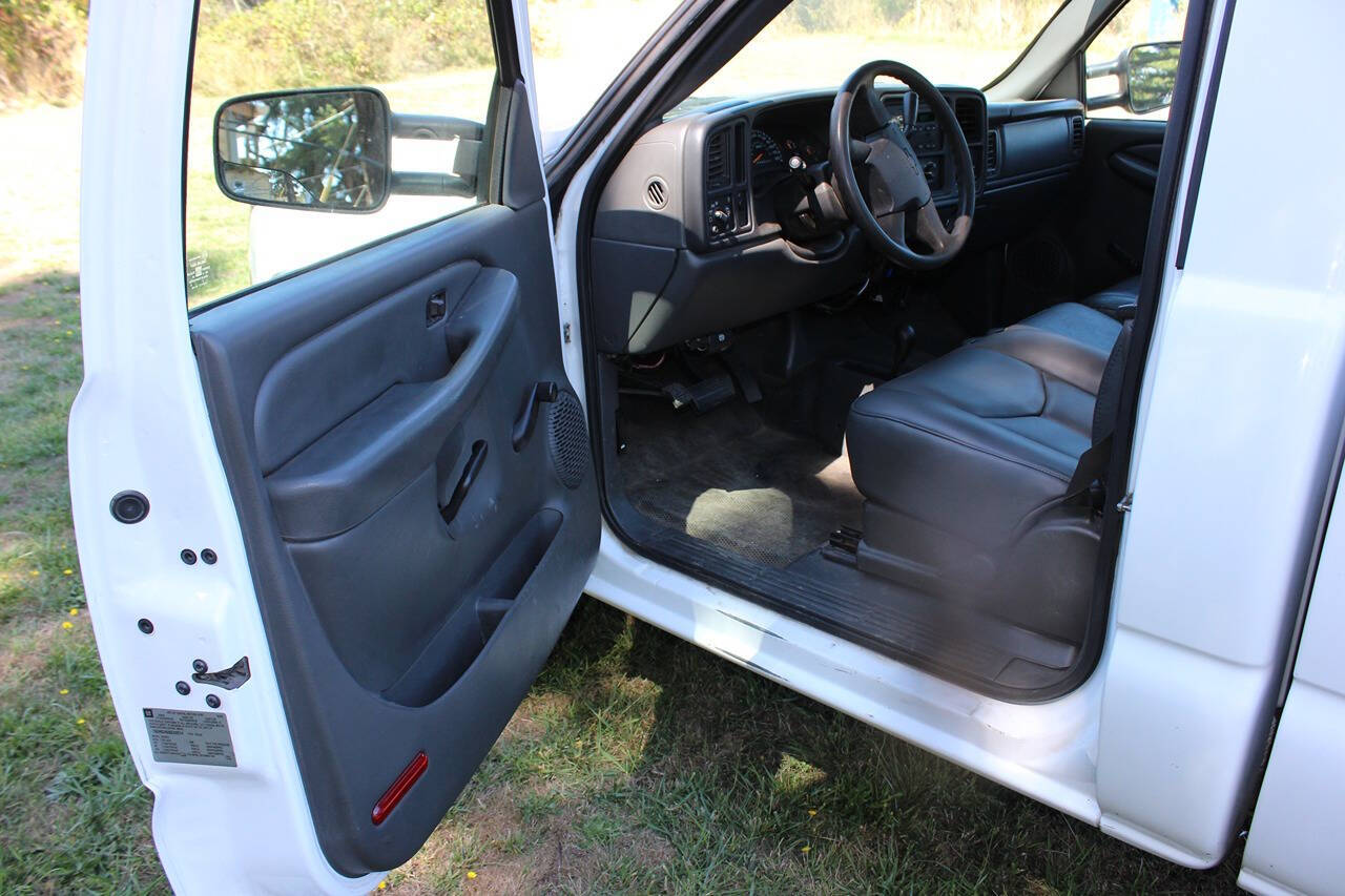 2006 Chevrolet Silverado 2500HD for sale at Connelly Transport & Repair in Corvallis, OR