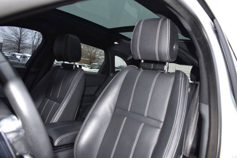 2019 Land Rover Range Rover Velar P340 R-Dynamic SE