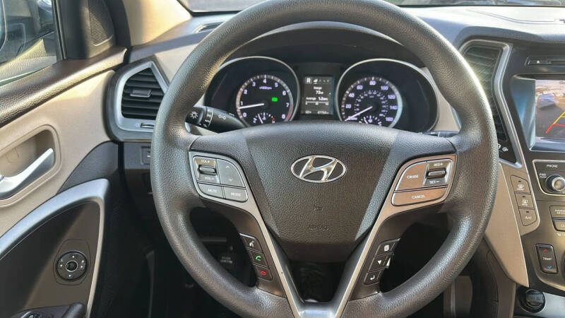 2019 Hyundai Santa Fe XL SE