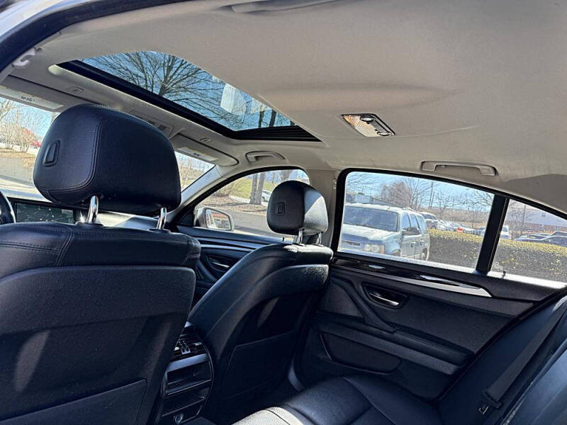 2015 BMW 5 Series 528i
