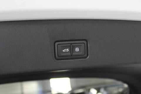 2023 Audi Q4 e-tron quattro Premium Plus 50