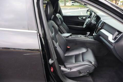 2019 Volvo XC60 T5 Momentum