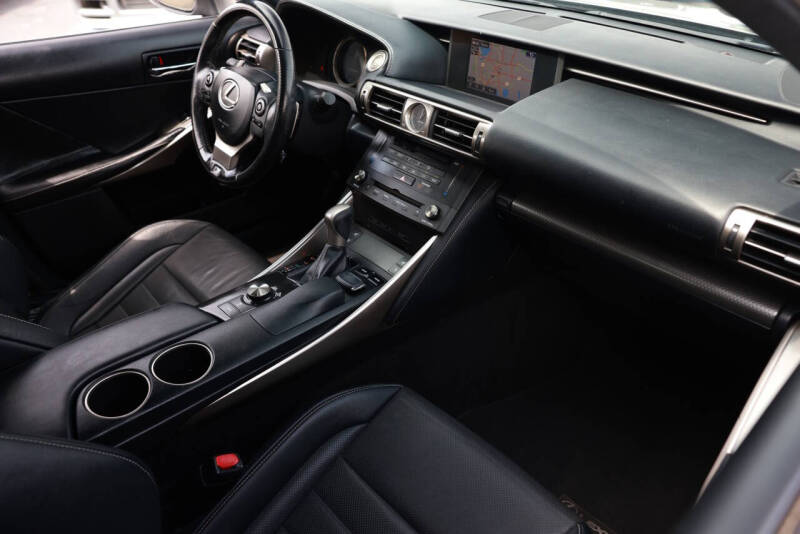2016 Lexus IS 350