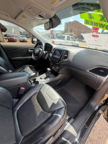 2019 Jeep Cherokee Latitude Plus