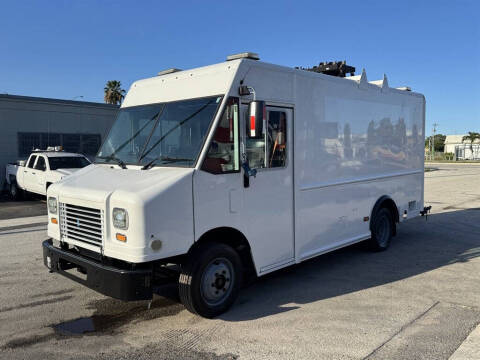 2016 Freightliner MT45 Chassis