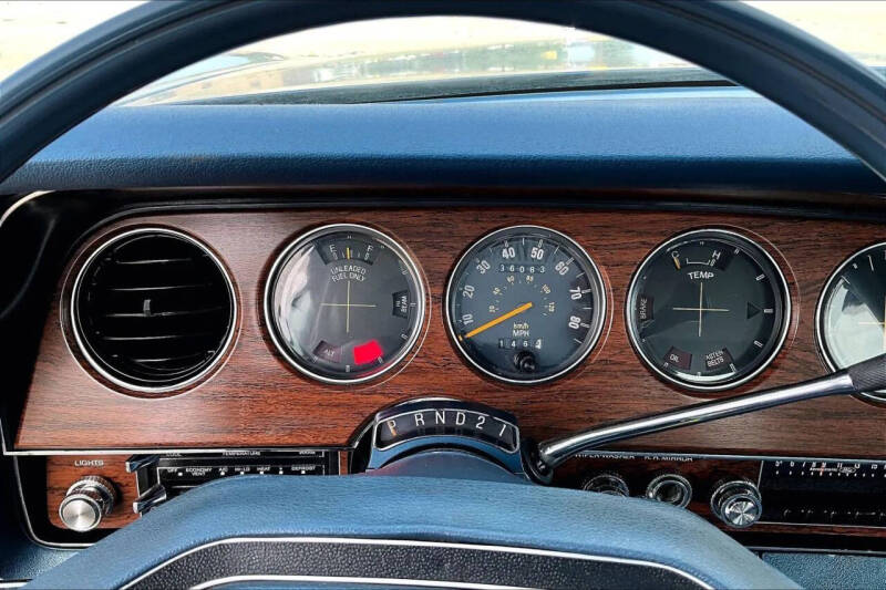 1977 Ford Crown Victoria