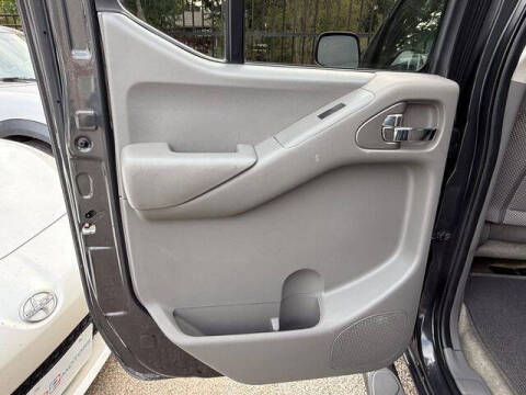 2015 Nissan Frontier SV