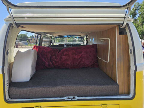 1971 Volkswagen Camper Bus