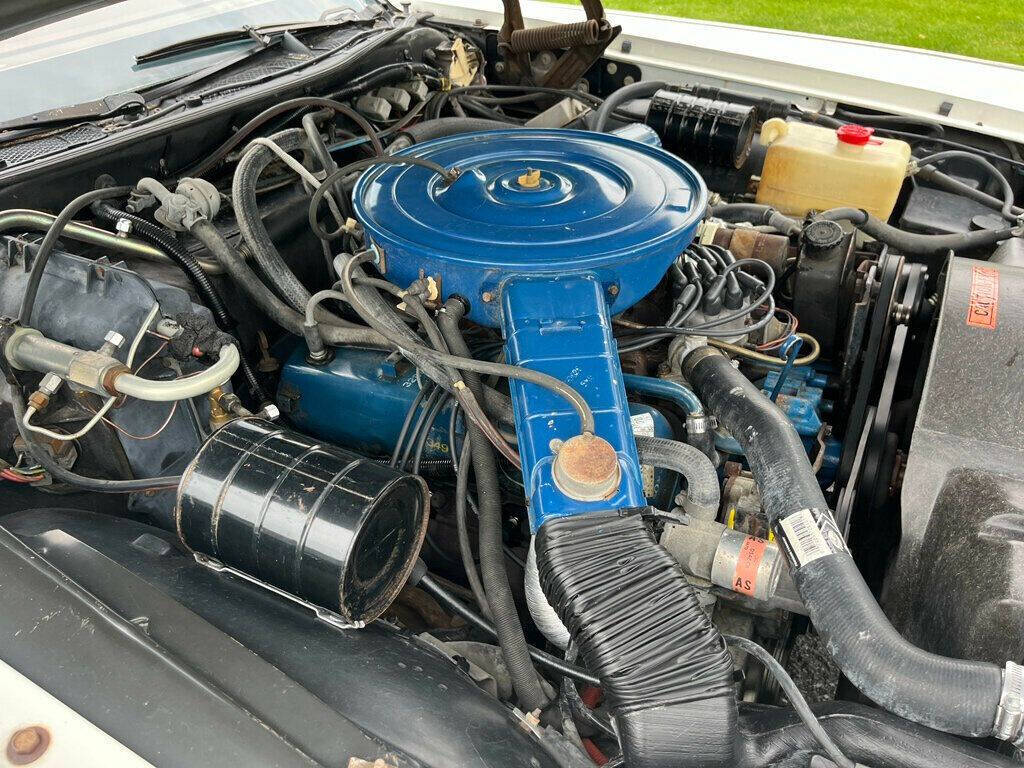 1976 Lincoln Continental 77
