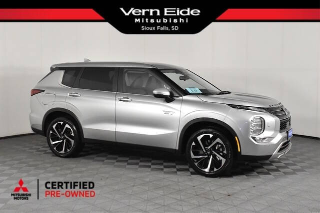 2025 Mitsubishi Outlander PHEV SE