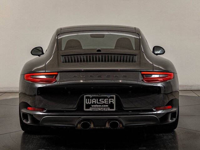 2017 Porsche 911 Carrera S