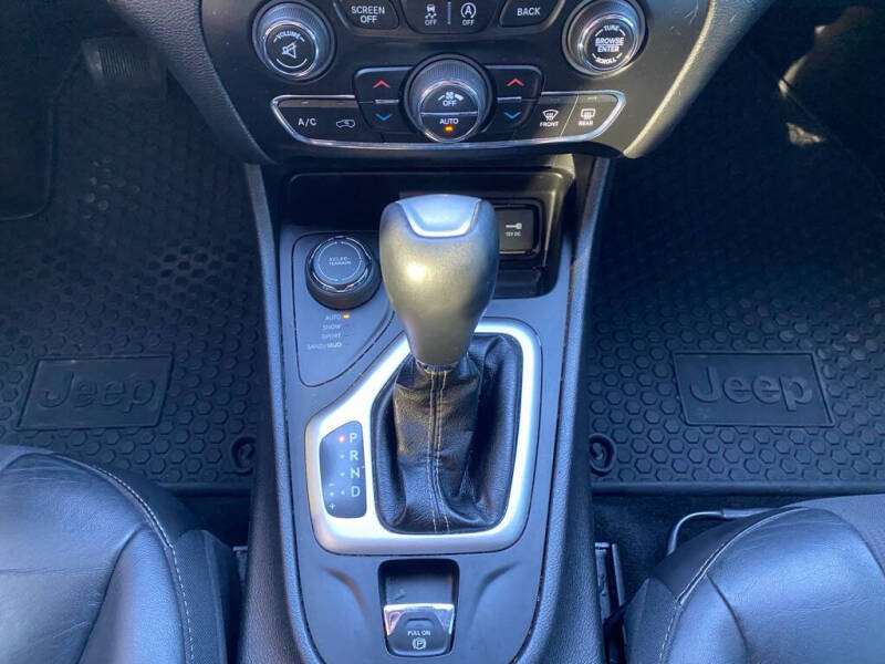 2018 Jeep Cherokee Latitude Plus