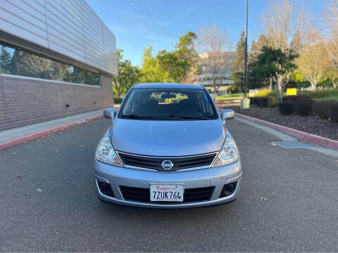 2010 Nissan Versa 1.8 S