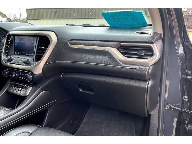 2022 GMC Acadia Denali