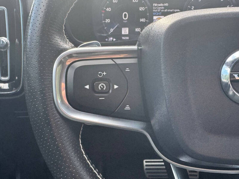 2019 Volvo XC40 T5 R-Design