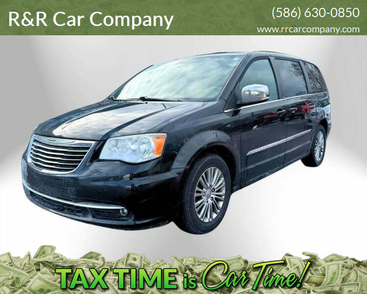 2013 Chrysler Town and Country for sale at R&R Car Company in Mount Clemens MI