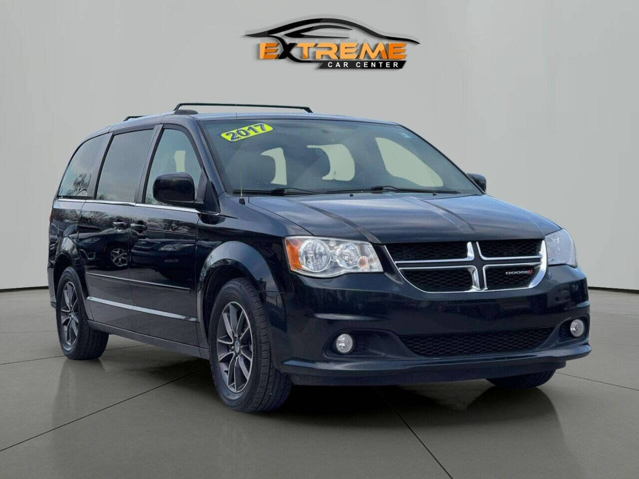 2017 Dodge Grand Caravan for sale at Extreme Car Center in Detroit, MI