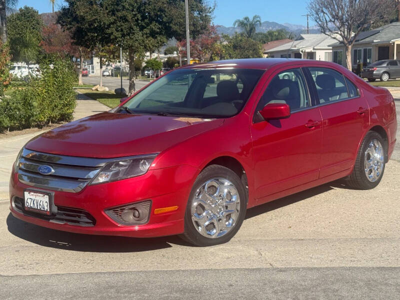 2011 Ford Fusion SE's photo