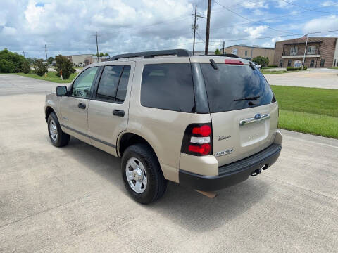 2006 Ford Explorer XLS