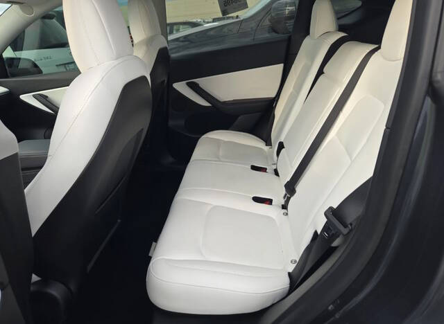 2022 Tesla Model Y Long Range