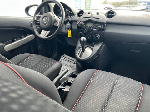 2012 Mazda MAZDA2 Touring