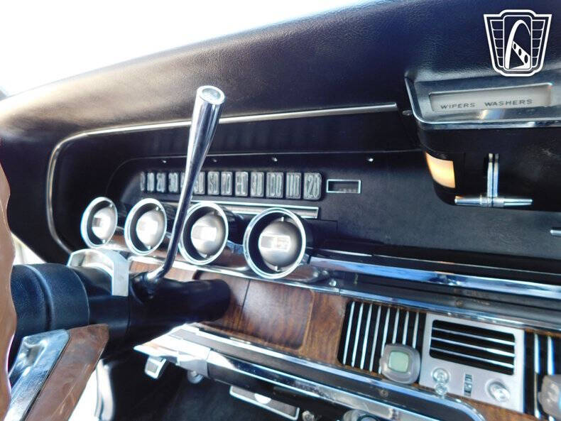 1966 Ford Thunderbird