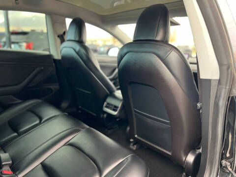 2020 Tesla Model 3 Standard Range Plus