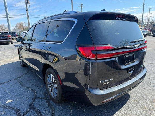 2021 Chrysler Pacifica Hybrid Touring L