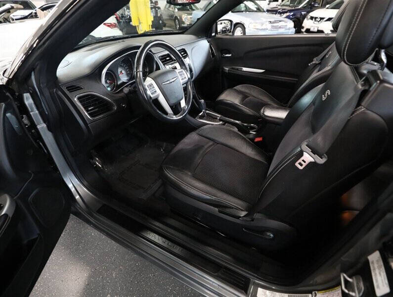 2011 Chrysler 200 S