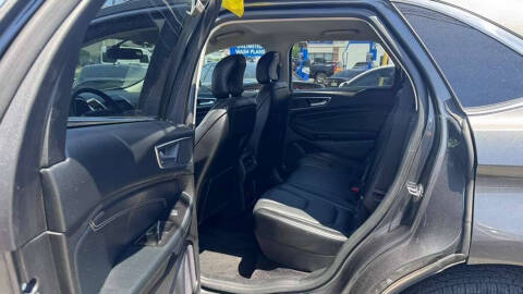 2017 Ford Edge Titanium