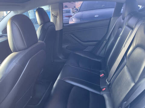 2019 Tesla Model 3 Standard Range Plus
