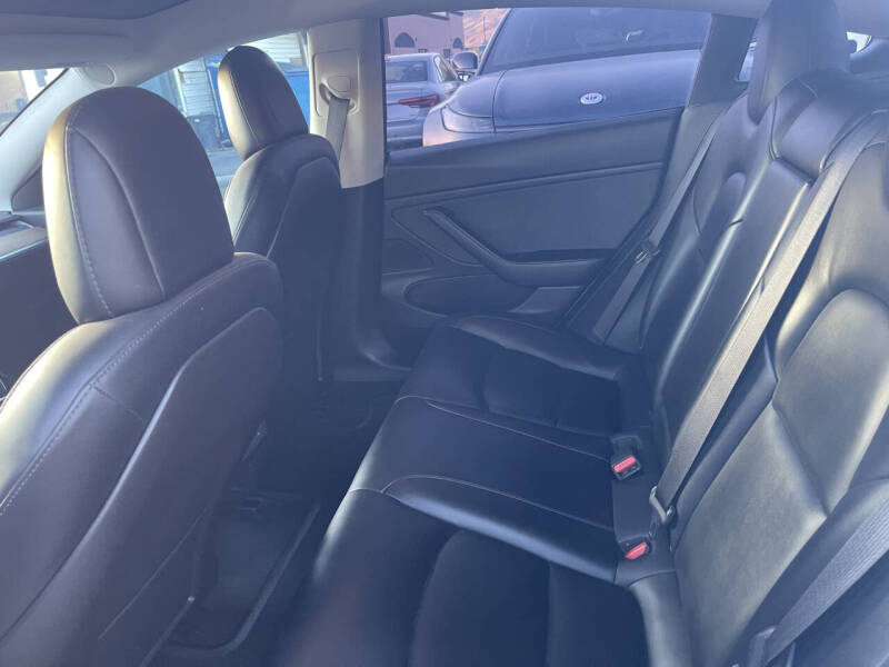 2019 Tesla Model 3 Standard Range Plus