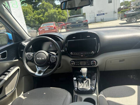 2023 Kia Soul EX