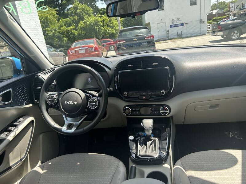 2023 Kia Soul EX