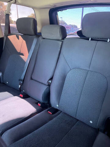 2011 Mitsubishi Endeavor LS