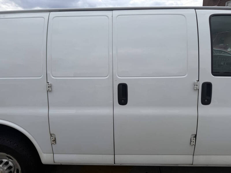 2020 Chevrolet Express 2500