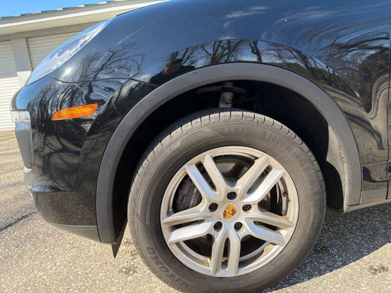 2018 Porsche Cayenne Platinum Edition