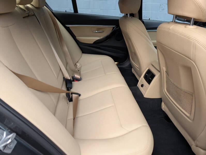 2017 BMW 3 Series 330e iPerformance