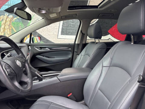 2021 Buick Enclave Essence