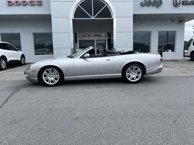 2005 Jaguar XKR