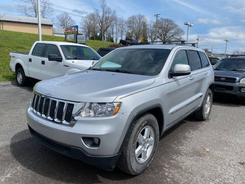 2011 Jeep Grand Cherokee for sale at Ball Pre-owned Auto in Terra Alta WV
