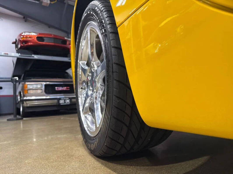 2004 Chevrolet Corvette
