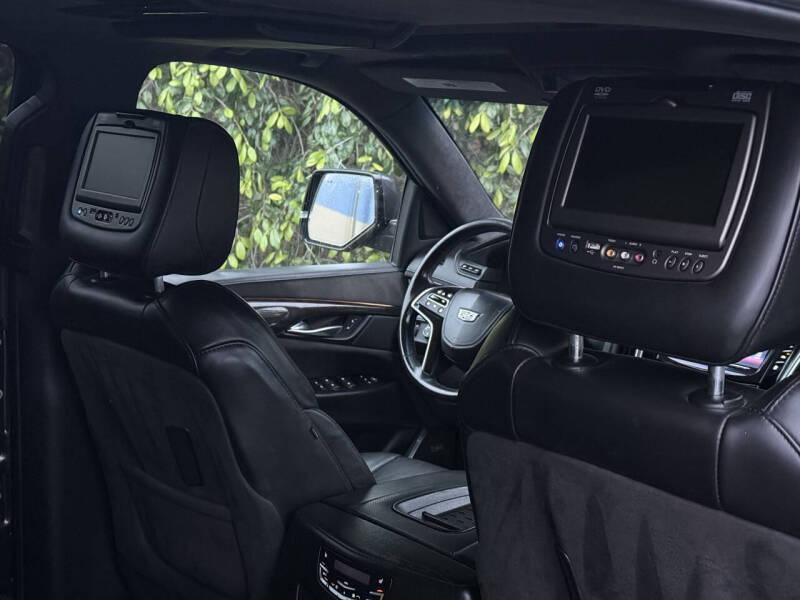 2016 Cadillac Escalade ESV Platinum