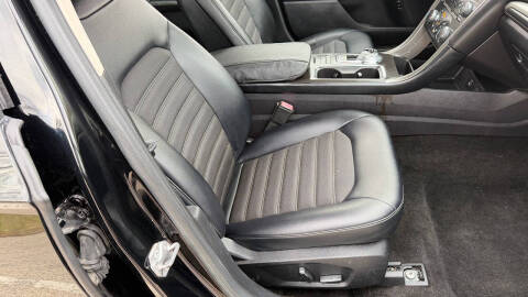 2017 Ford Fusion Hybrid SE