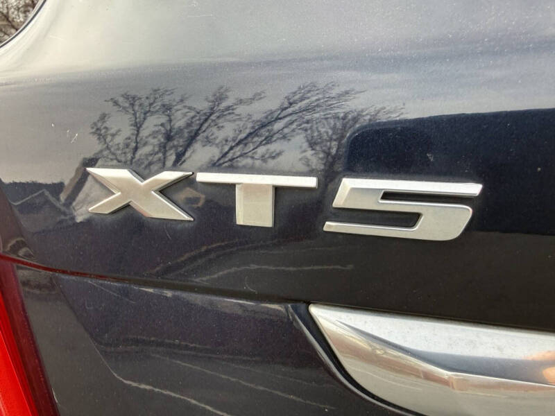 2017 Cadillac XT5