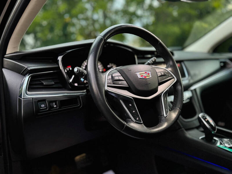 2017 Cadillac XT5 Premium Luxury