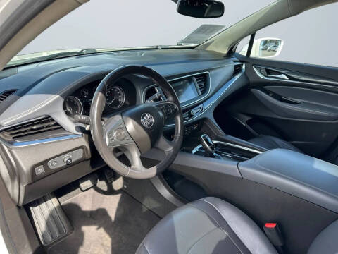 2018 Buick Enclave Essence