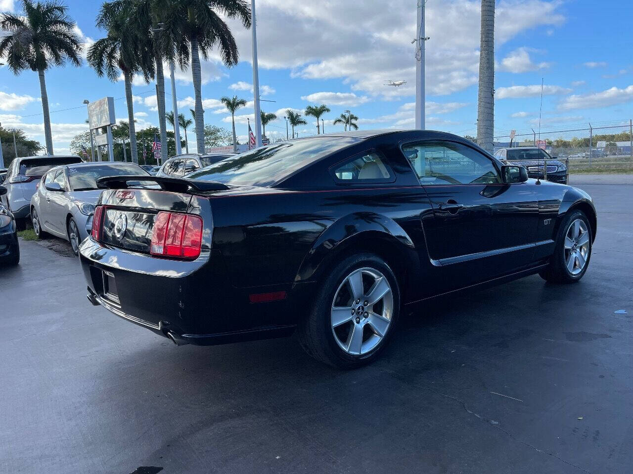 2006 Ford Mustang  - $12,900